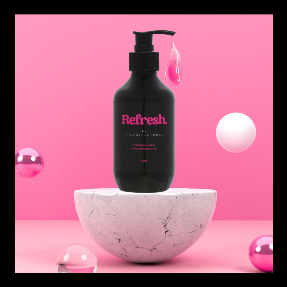 Strawberry REFRESH pH Balancing Wash 300ml